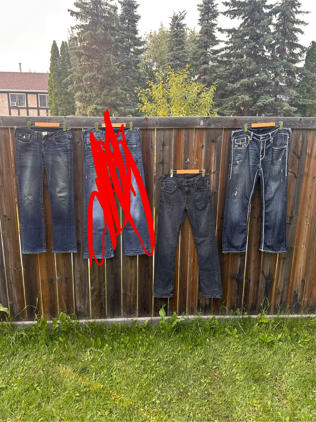 true religion jeans 2 men’s & 1 woman’s 15$ each - photo 2
