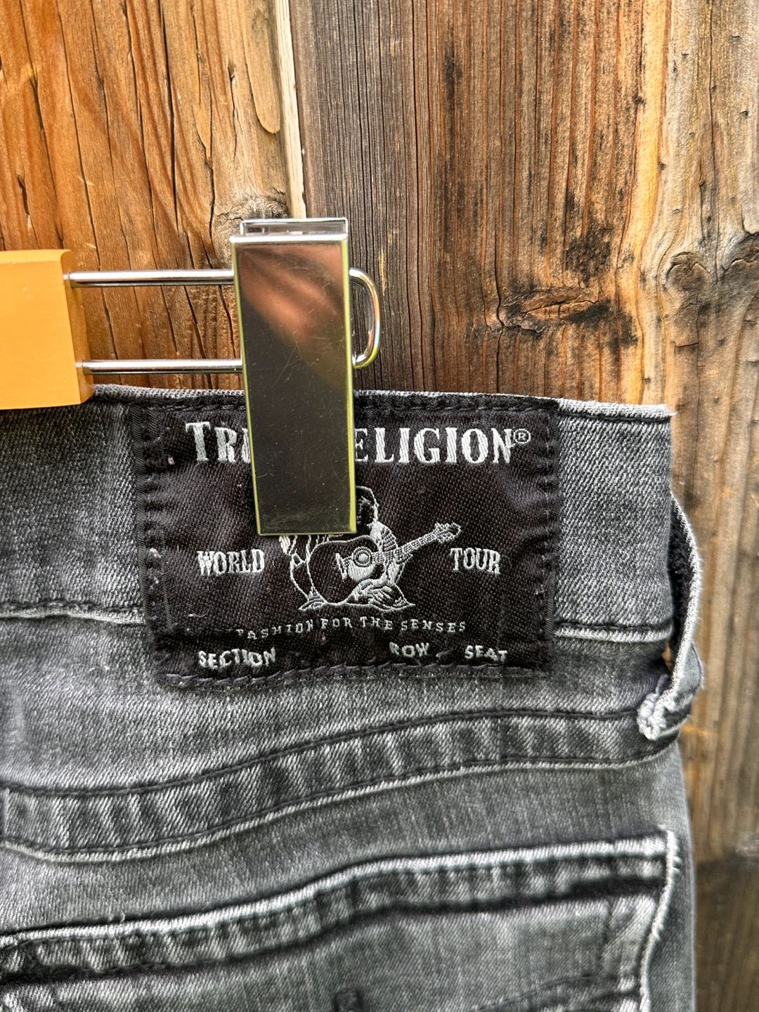 true religion jeans 2 men’s & 1 woman’s 15$ each - photo 4