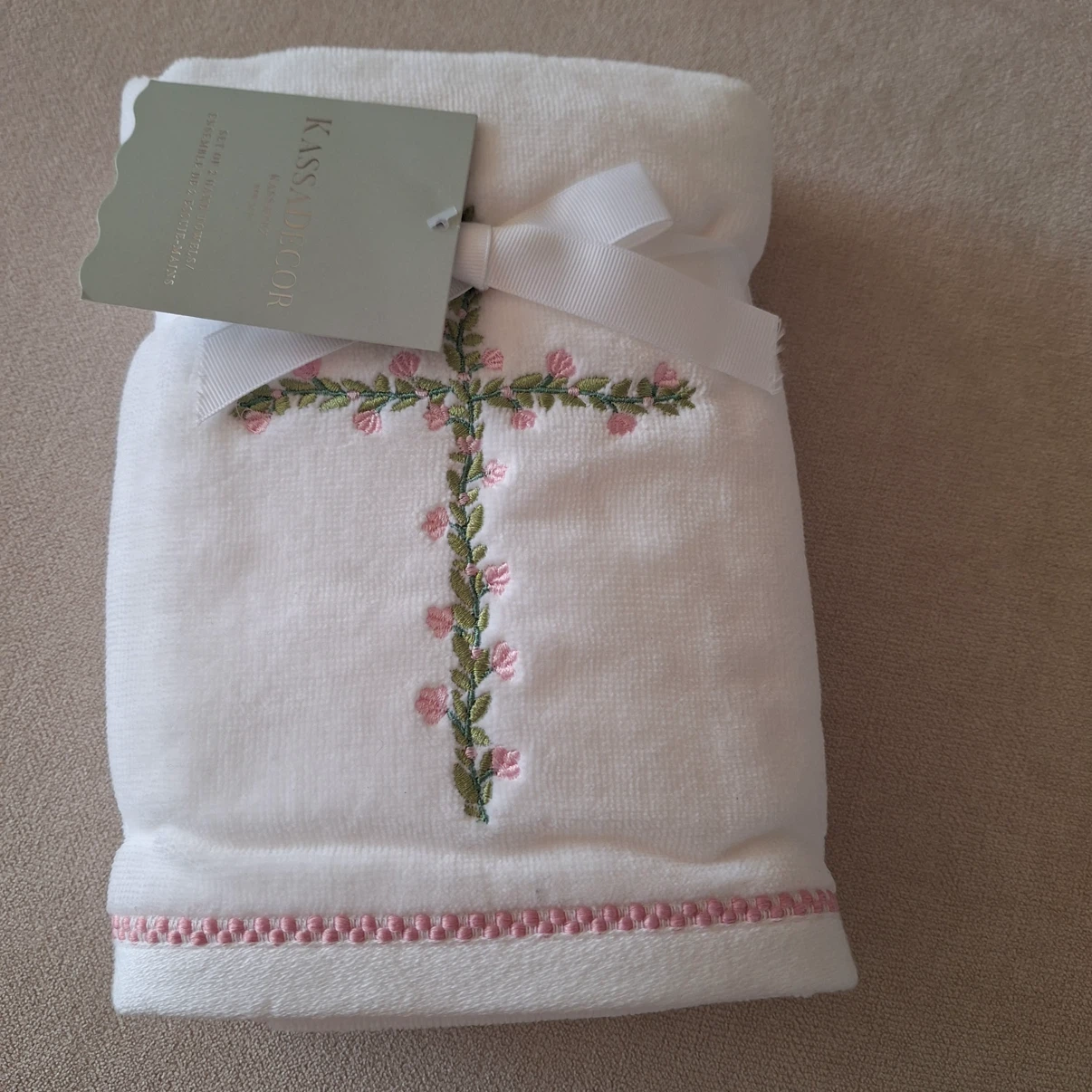 Kassatex Set of 2 Hand Towels with Floral Cross Embroidery