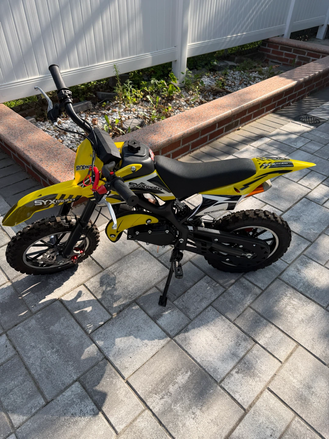 SYXMOTO Yellow Kids Dirt Bike