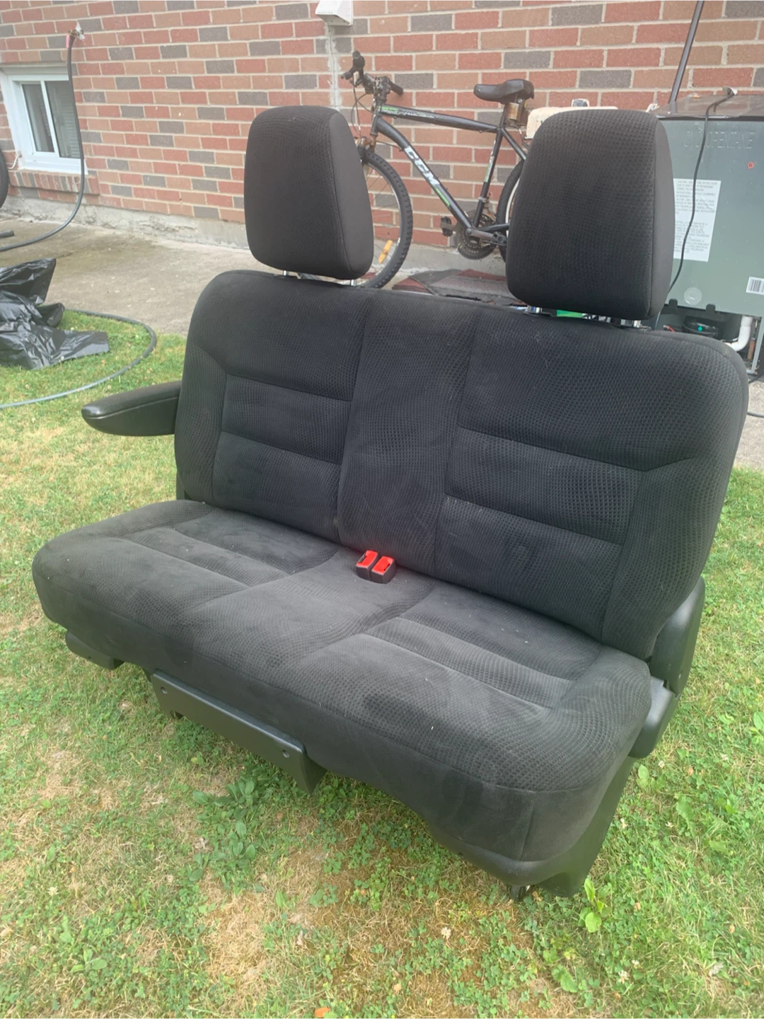 Black Car Jump Seat with Headrests