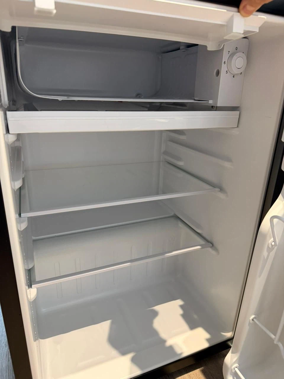 BLACK+DECKER Mini Fridge - photo 4