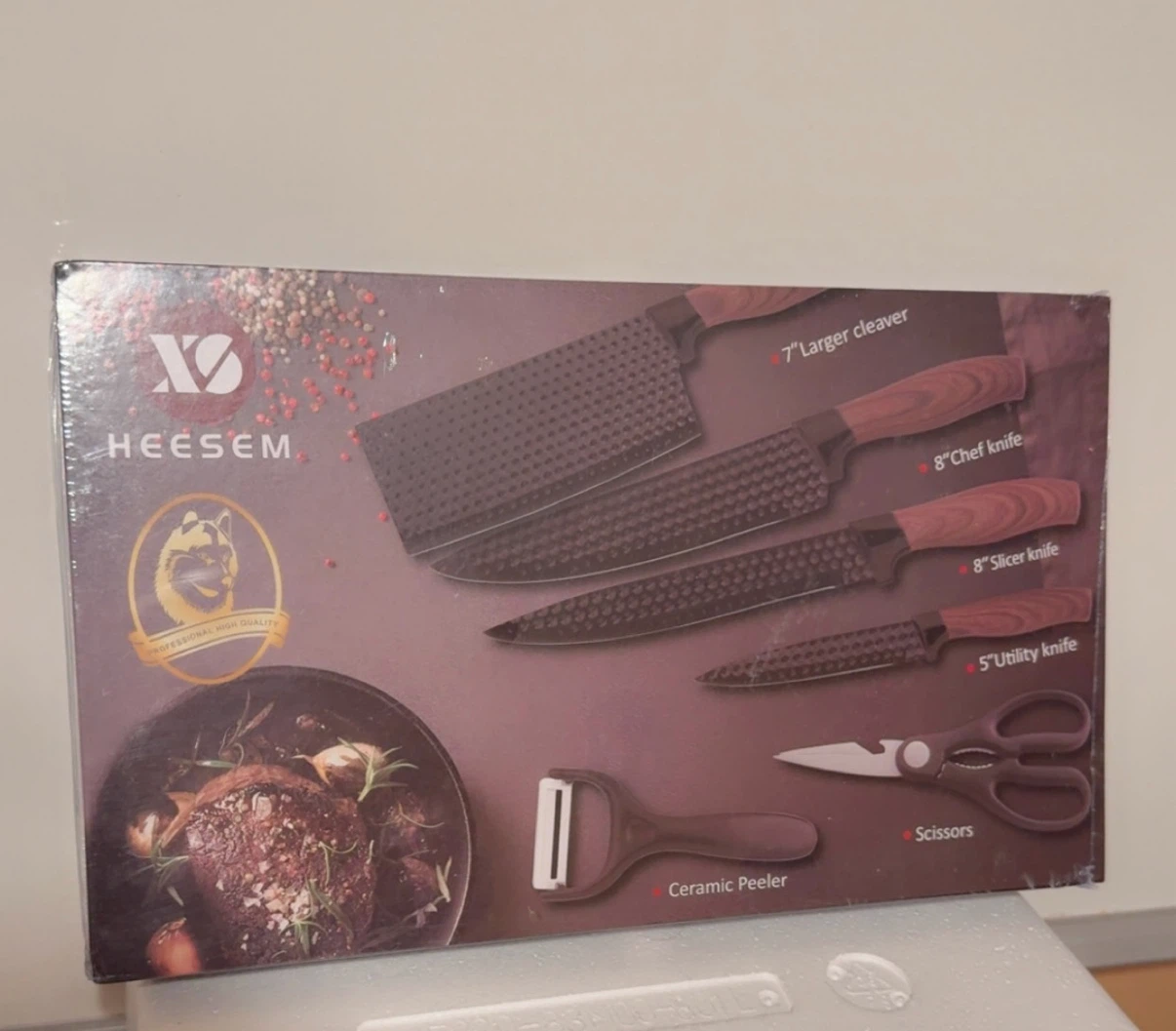 HEESEM Knife Set with 5 Knives, Peeler, and Scissors