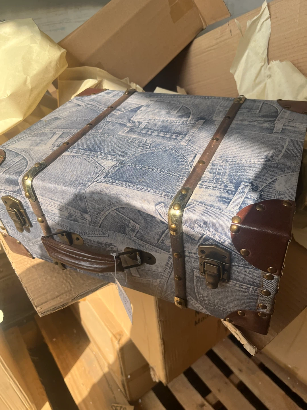 BEJA HOME Decorative Suitcase
