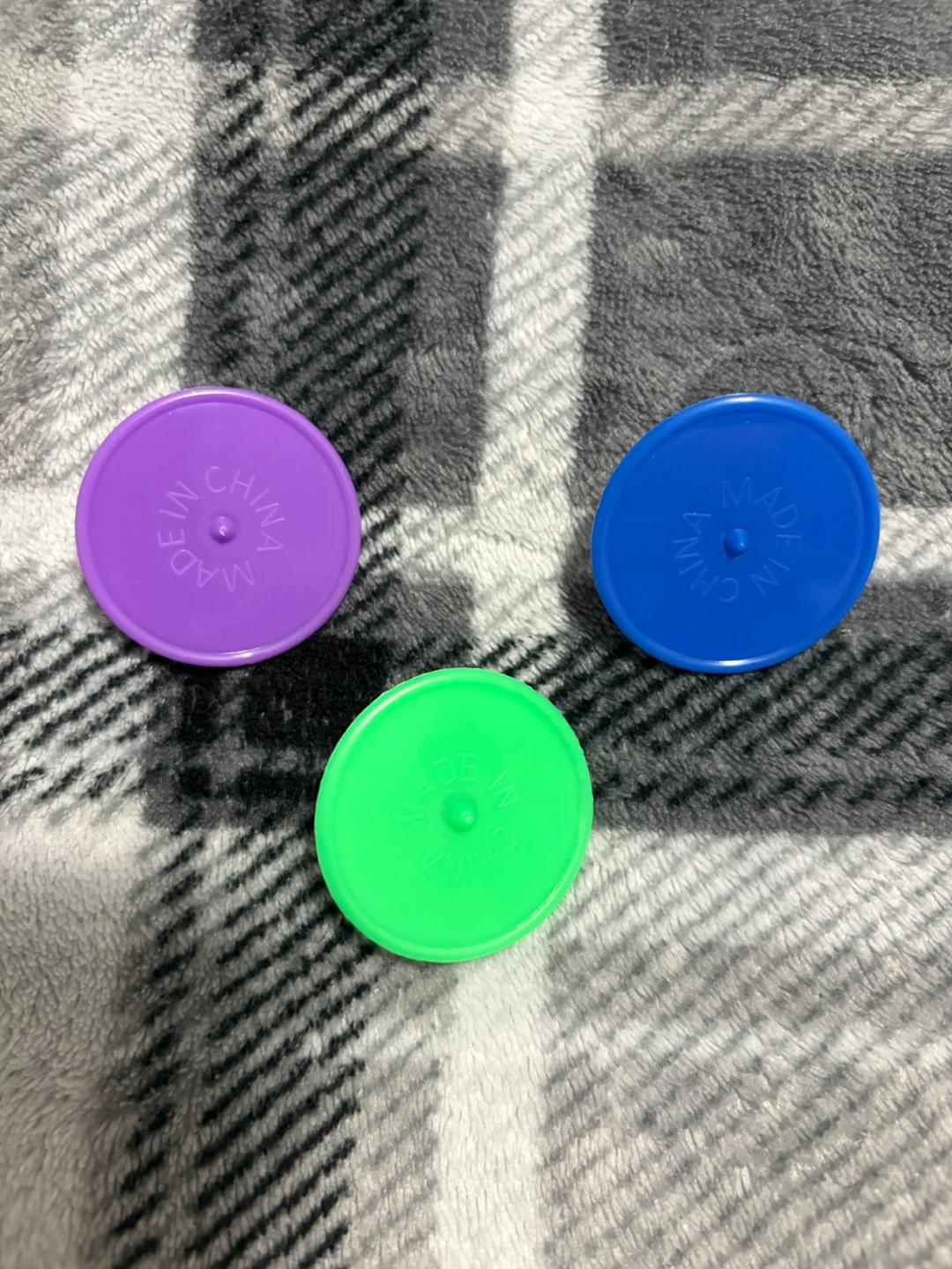 Set of 3 Plastic Spinners - photo 2