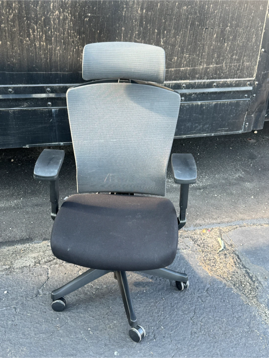 Autonomous Ergonomic Office Chair