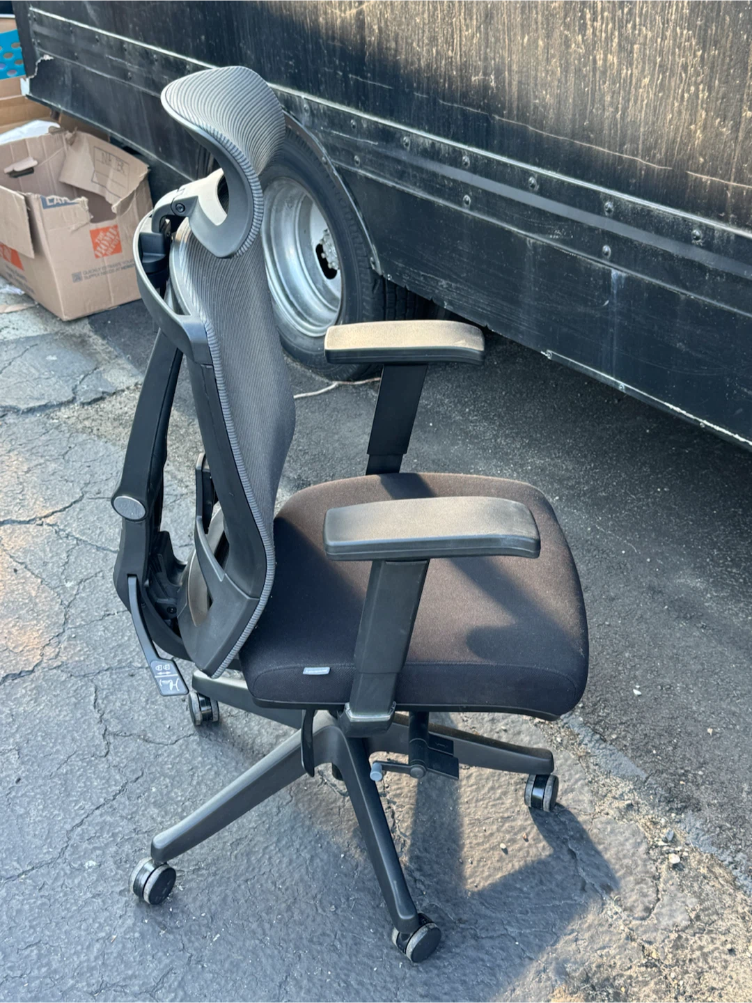 Autonomous Ergonomic Office Chair - photo 4