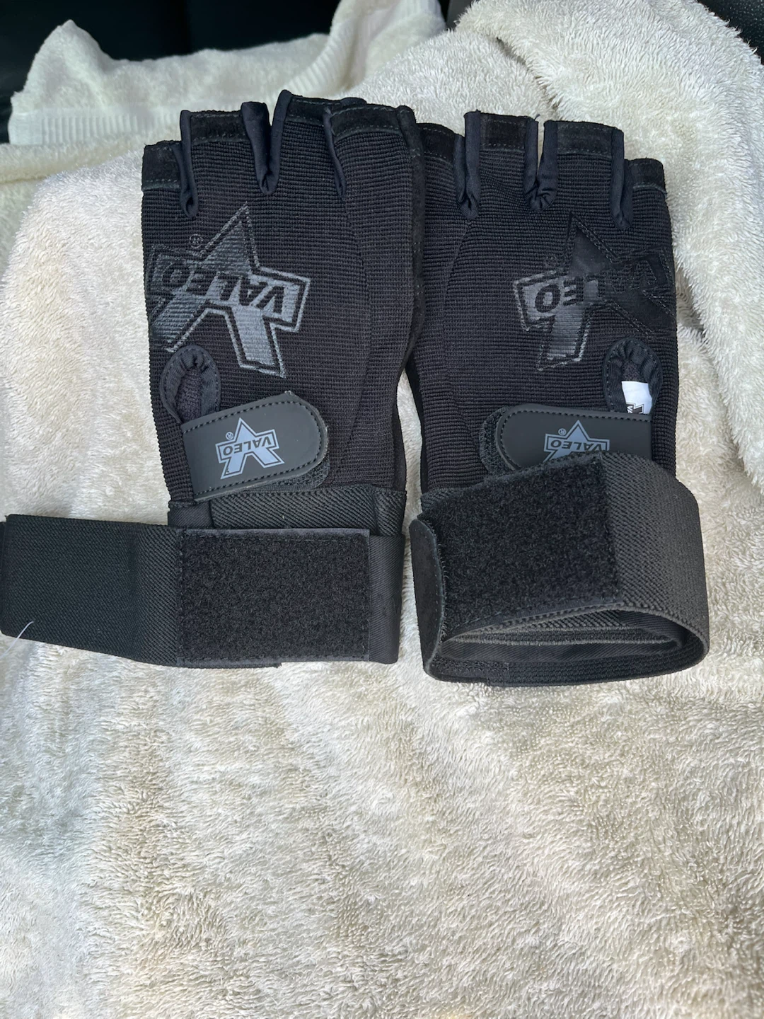 Valeo Weightlifting Gloves
