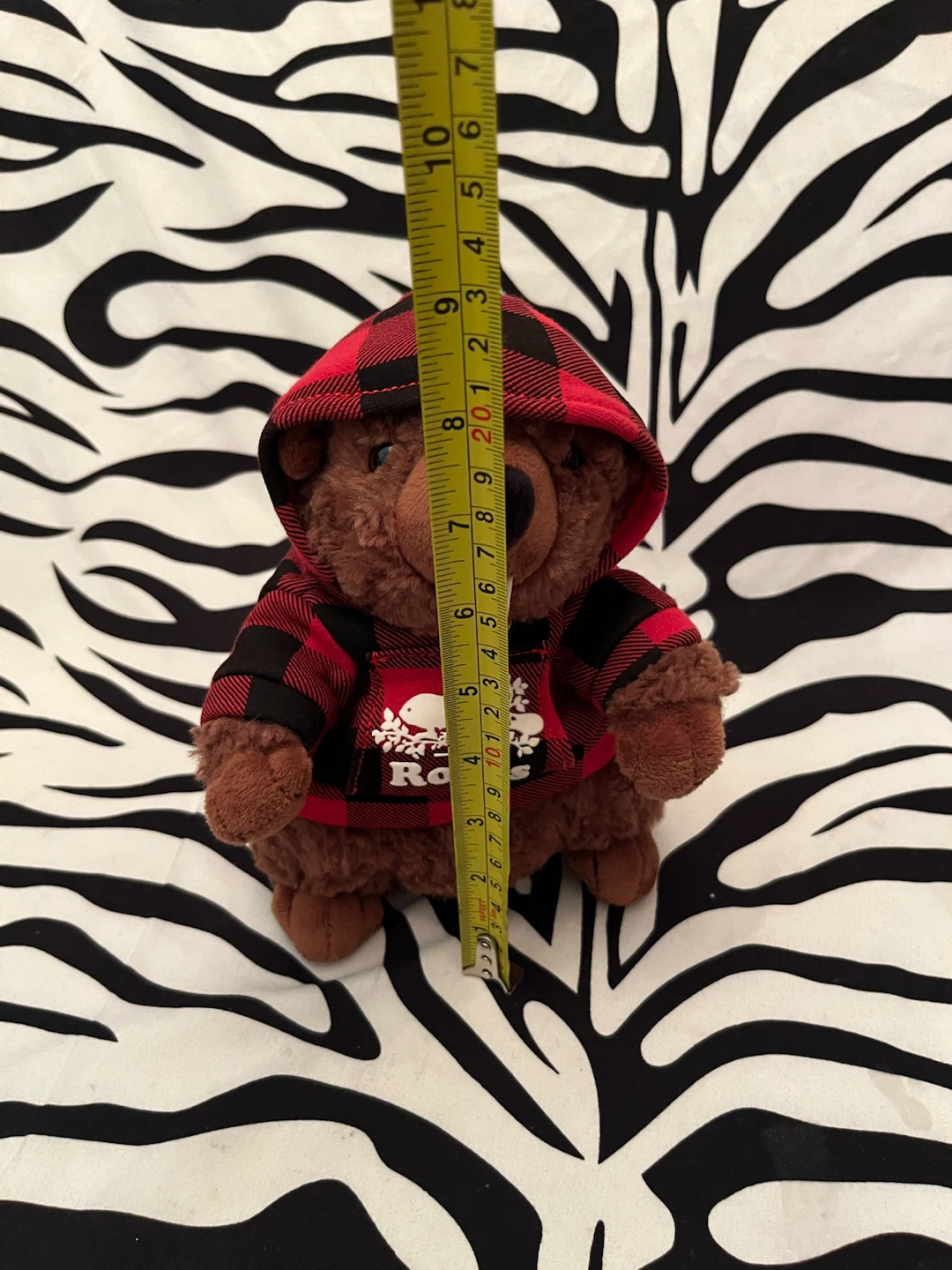 🇨🇦 Roots Canada Mascot Plush Toy in Plaid Hoodie 🇨🇦 - photo 3