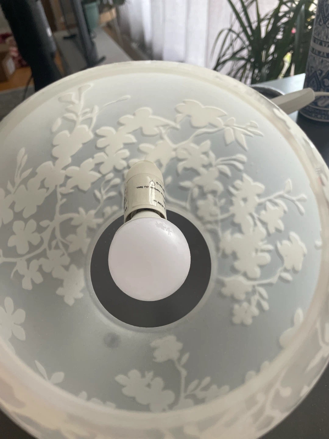 Ikea Frosted Glass Floral Lamp Shade with Bulb - photo 3