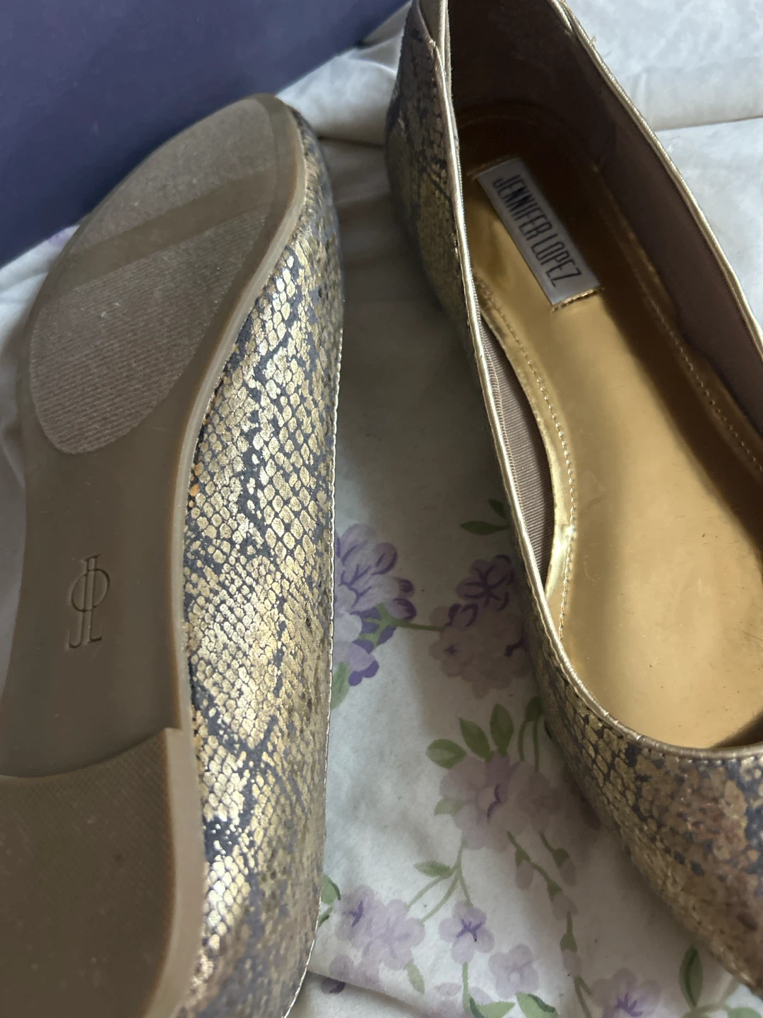 Jennifer Lopez Gold Snake Print Ballet Flats - photo 2