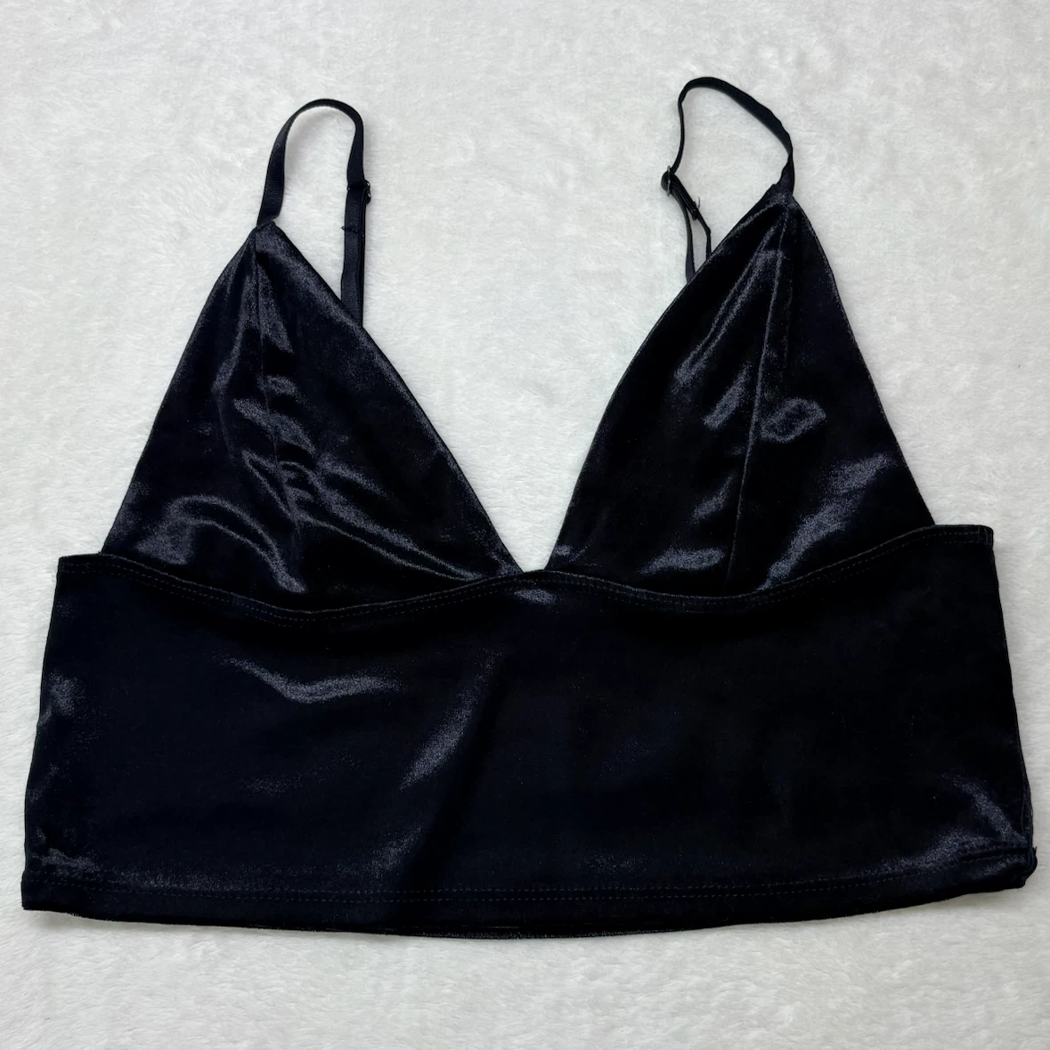 Garage Black Velvet Crop Top V Neck Cropped Size M - photo 2