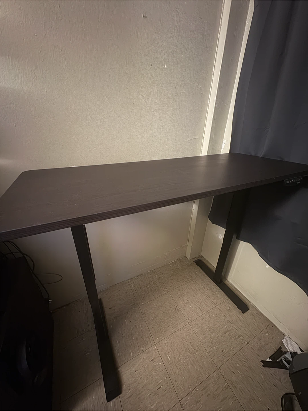 VIVO Electric 60” x 24” Stand Up Desk
