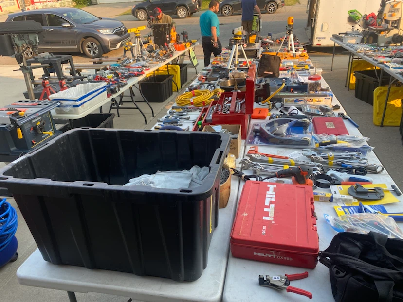 Garage sale Sunday July 26 8:30-6:00 945 Applewood Dr SE - photo 4