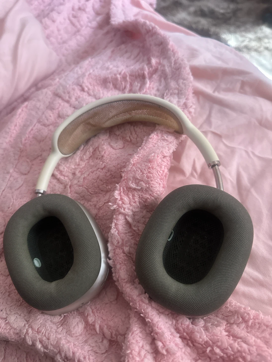 Apple AirPods Max Wireless Over-Ear Headphones - photo 2