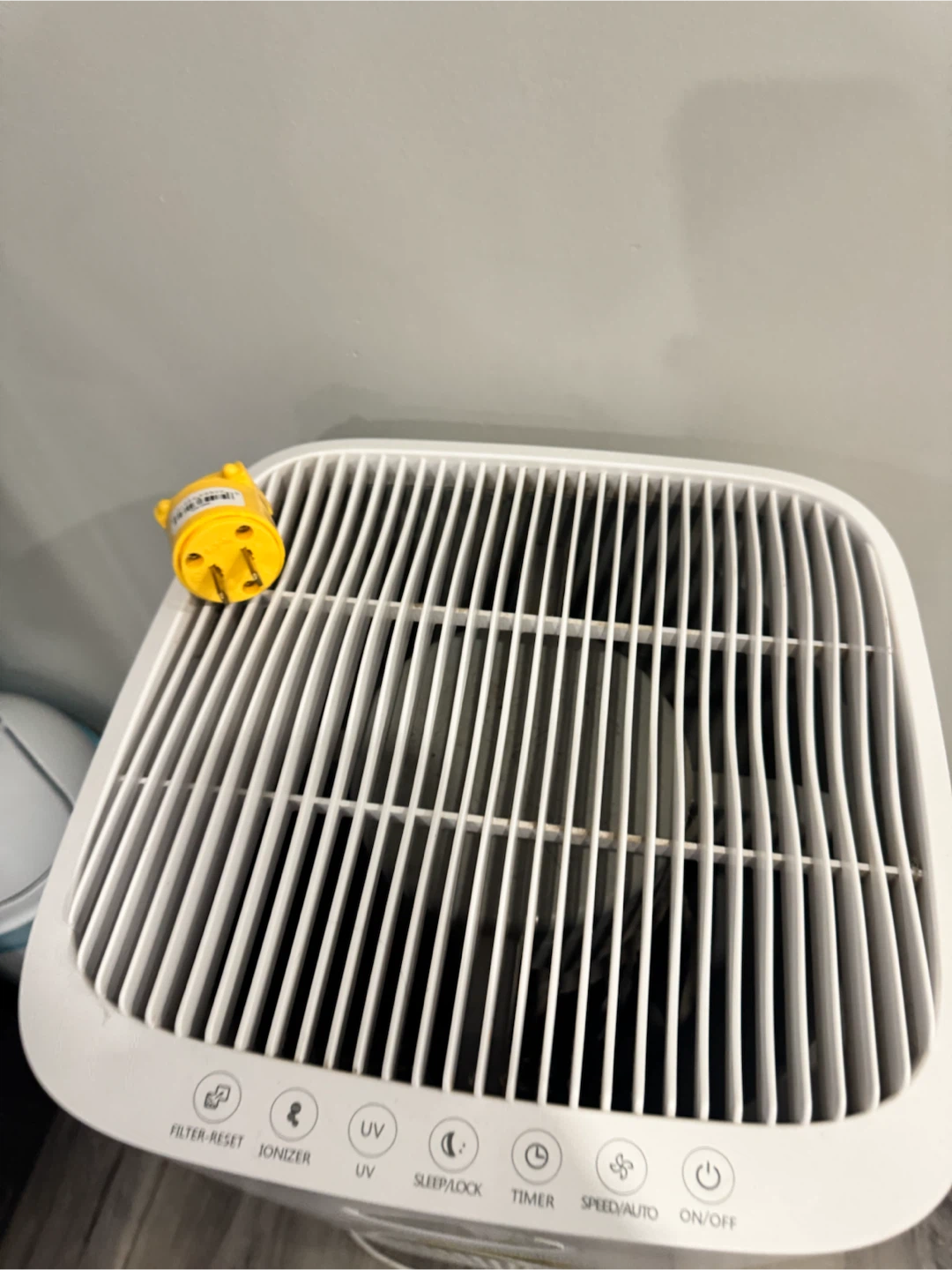 GermGuardian Air Purifier AC310W - photo 2