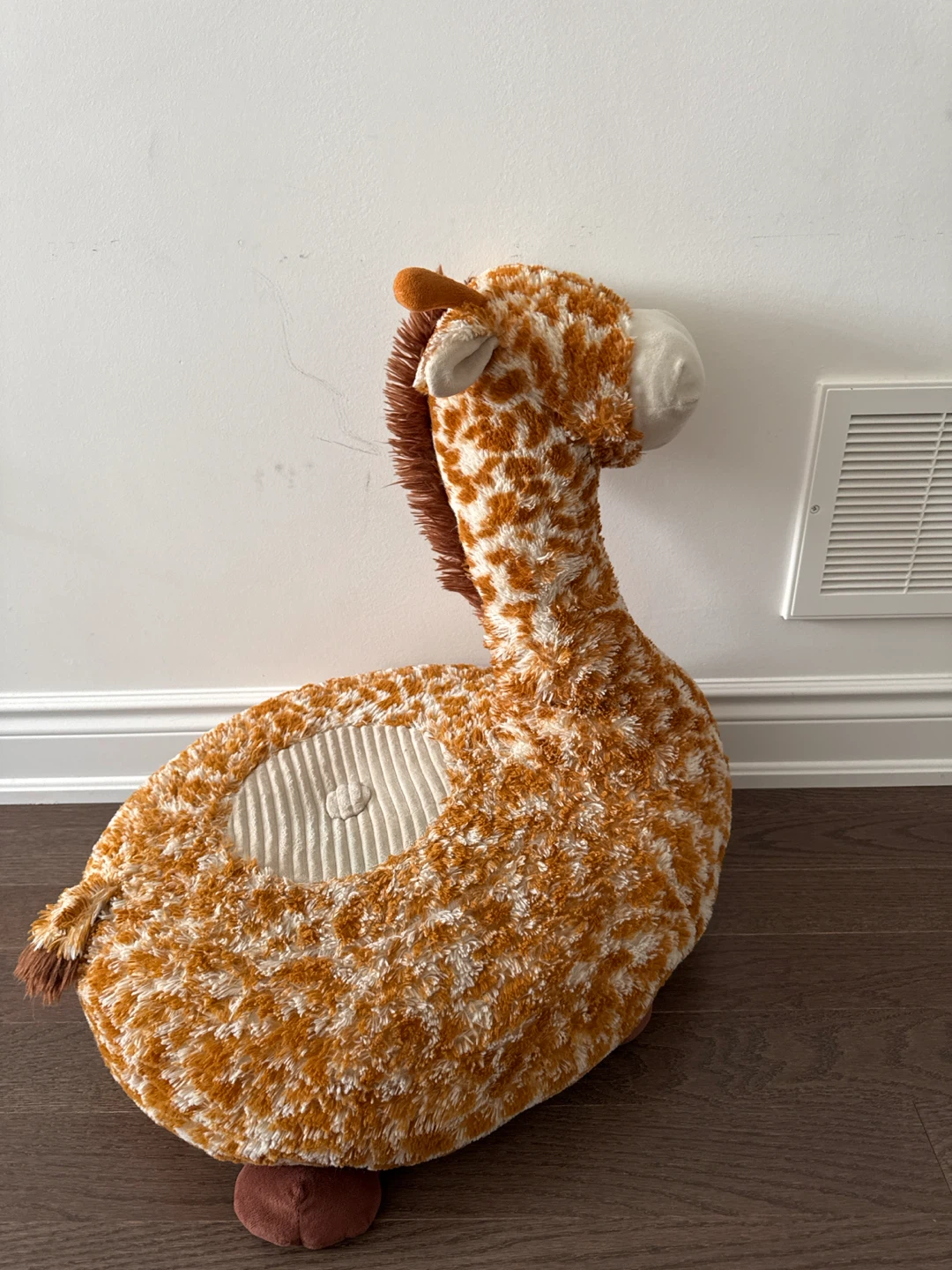 Plush Giraffe Seat