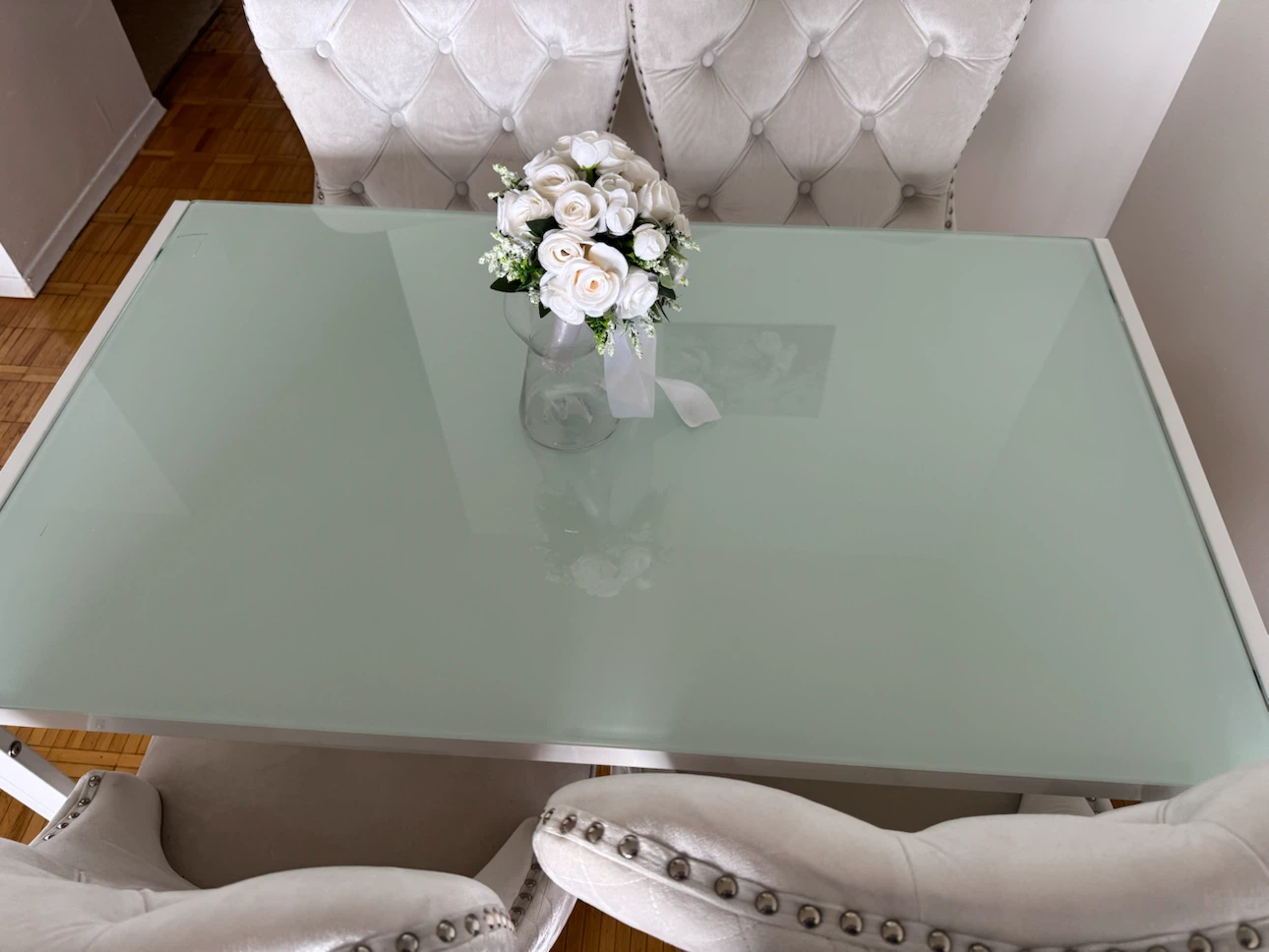 Pair of Cream Velvet Dining Chairs with Lion Head Knocker - photo 4