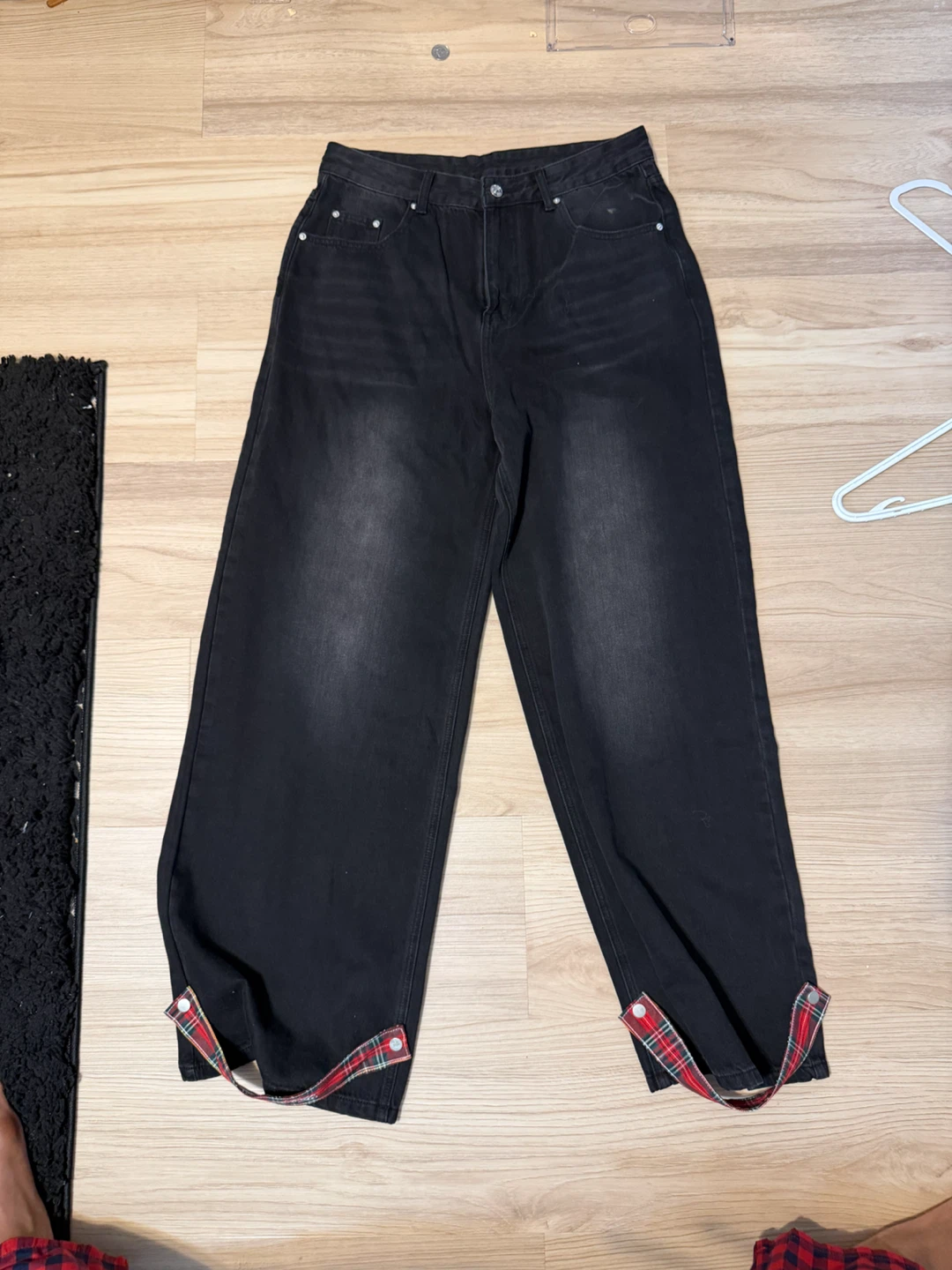 peace and war Jeans with Plaid Detail Size L