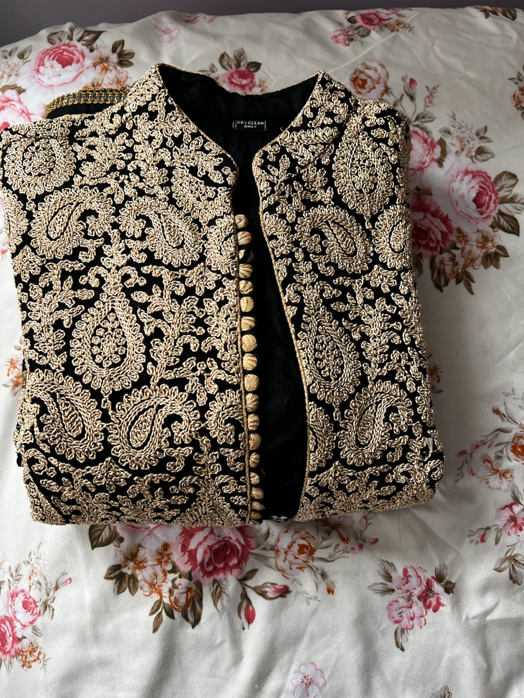 Heavily embroidered ladies Sherwani - photo 2