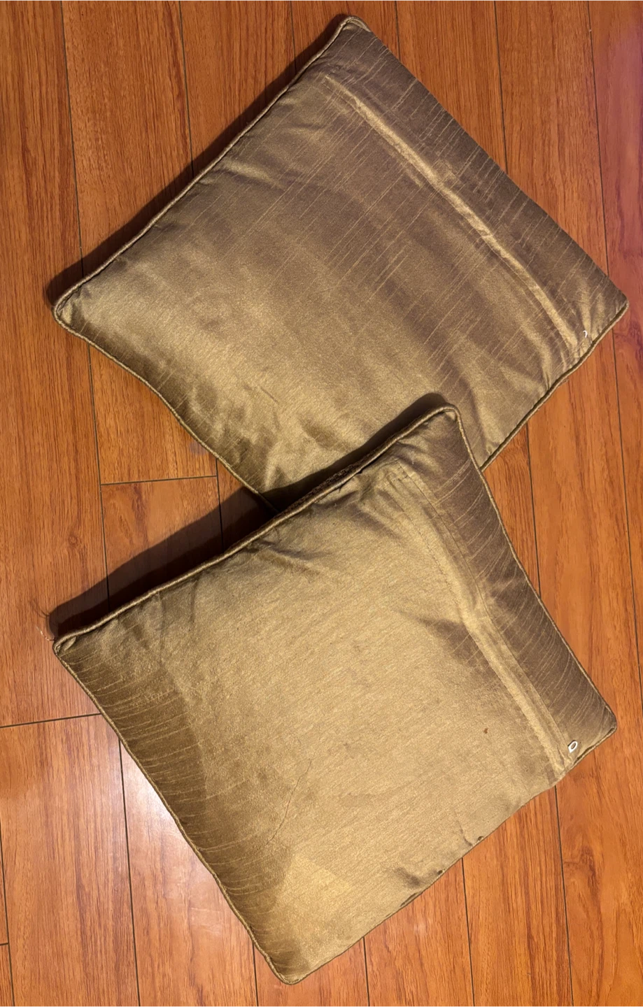 Cushions in beautiful cushion covers (14” x 14”) - Set of 2 - photo 3