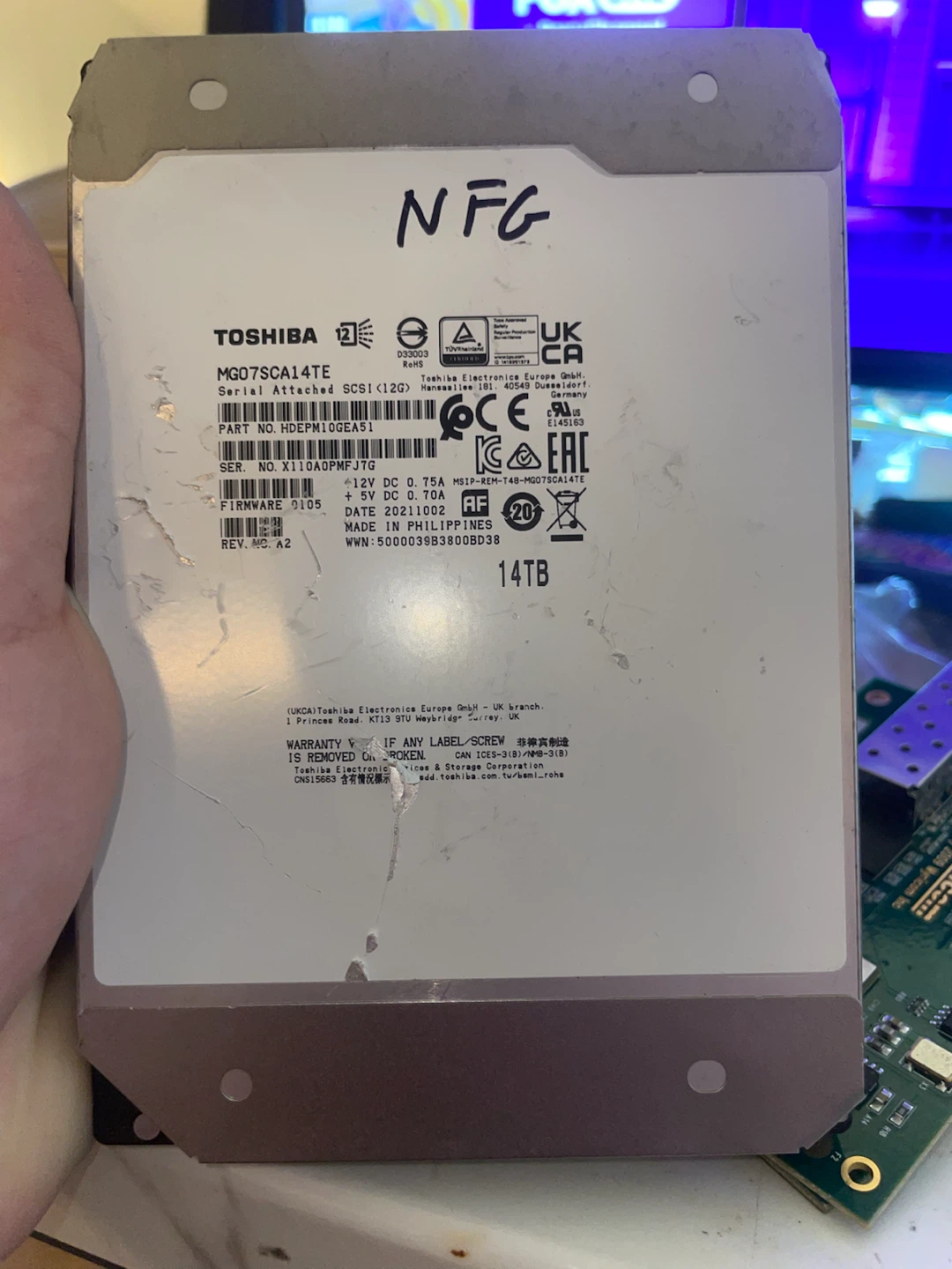 Toshiba MG07SCA14TE 14TB Internal Hard Drive - photo 2