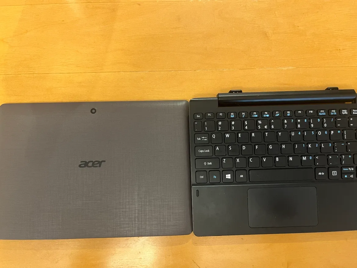 Acer 2-in-1 Laptop/Tablet with Keyboard - photo 3