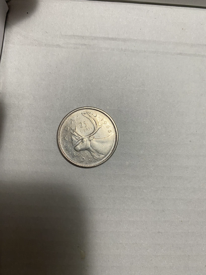 🇨🇦 1965 Canadian Silver Quarter (80% Silver) – 61 Years Old!