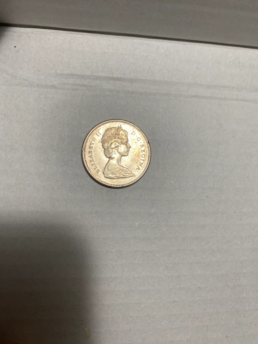 🇨🇦 1965 Canadian Silver Quarter (80% Silver) – 61 Years Old! - photo 2