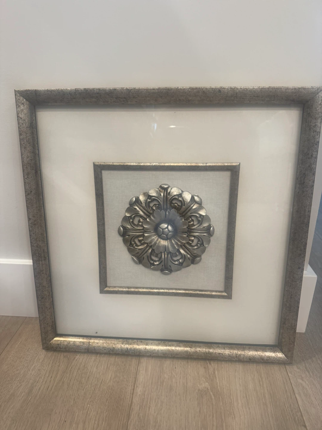 Framed Wall Art with Floral Medallion - photo 2