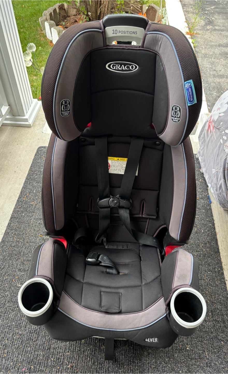 Graco 4Ever All-in-One Convertible Car Seat (May 2022)
