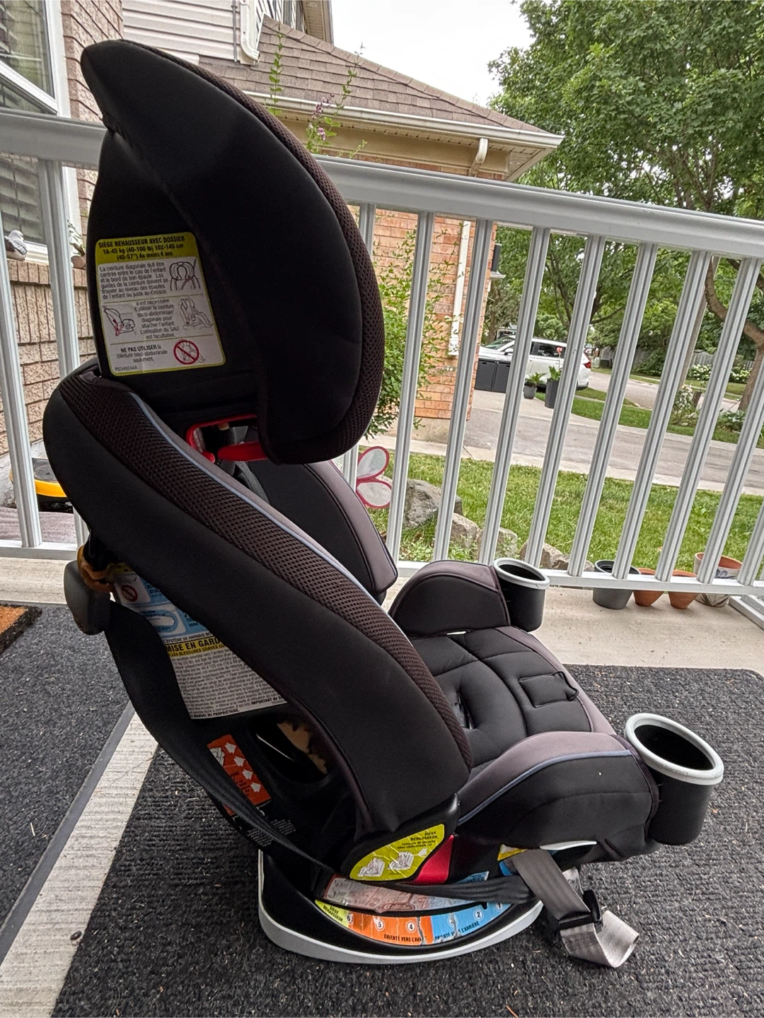 Graco 4Ever All-in-One Convertible Car Seat (May 2022) - photo 3