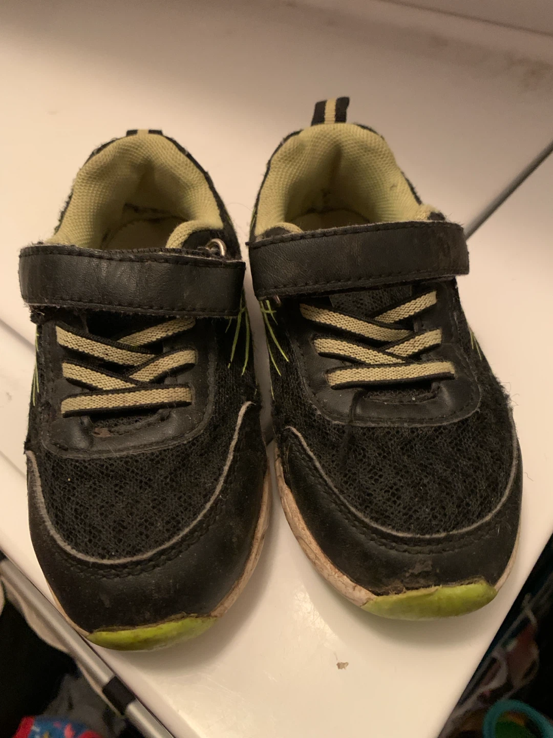 Kids Black Running Shoes Size 8