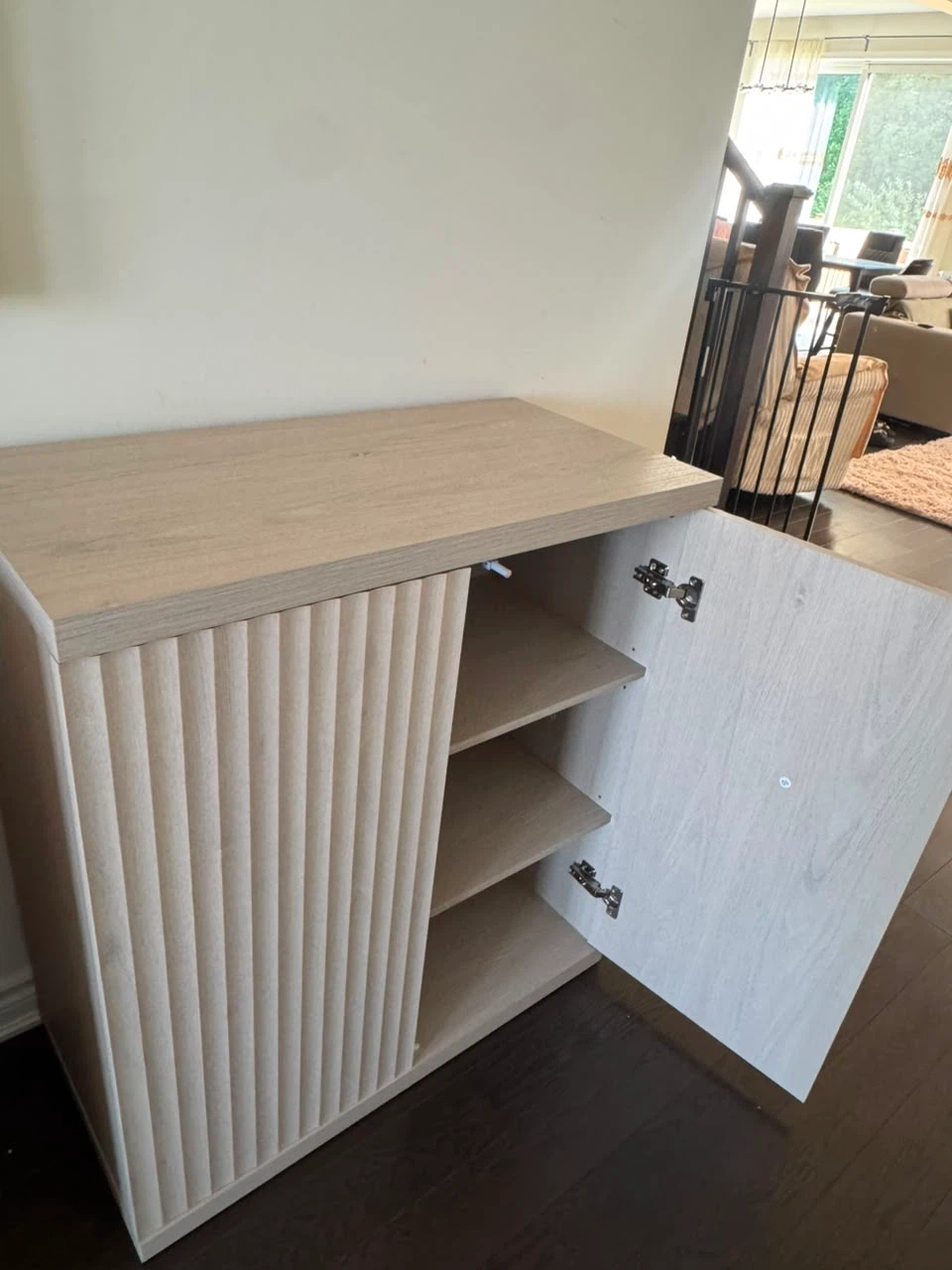 Light Wood Cabinet with Fluted Doors - photo 3