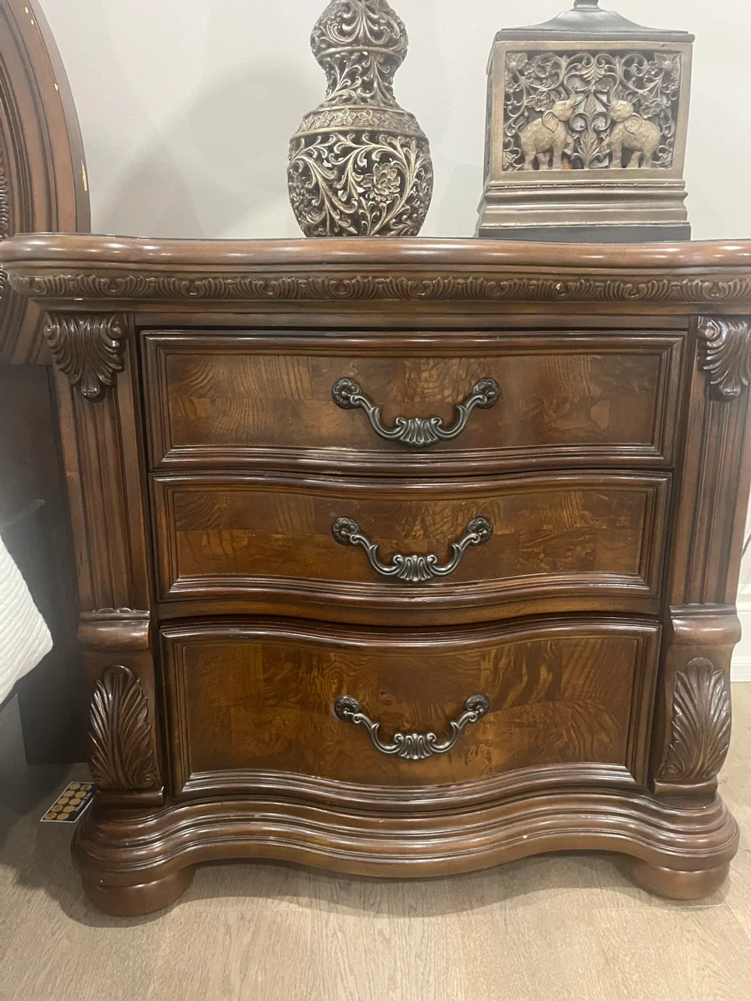 Ornate Wooden Nightstands with 3 Drawers. Set of 2. - photo 2