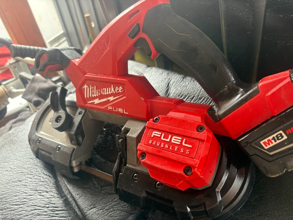 Milwaukee M18 FUEL Band Saw - photo 4