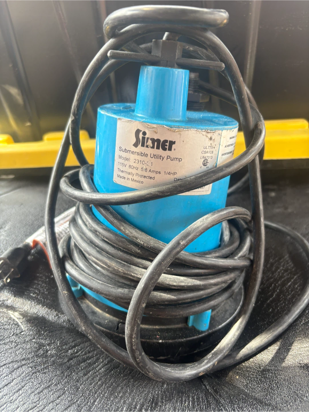Simer Submersible Utility Pump Model 2310-1 - photo 2