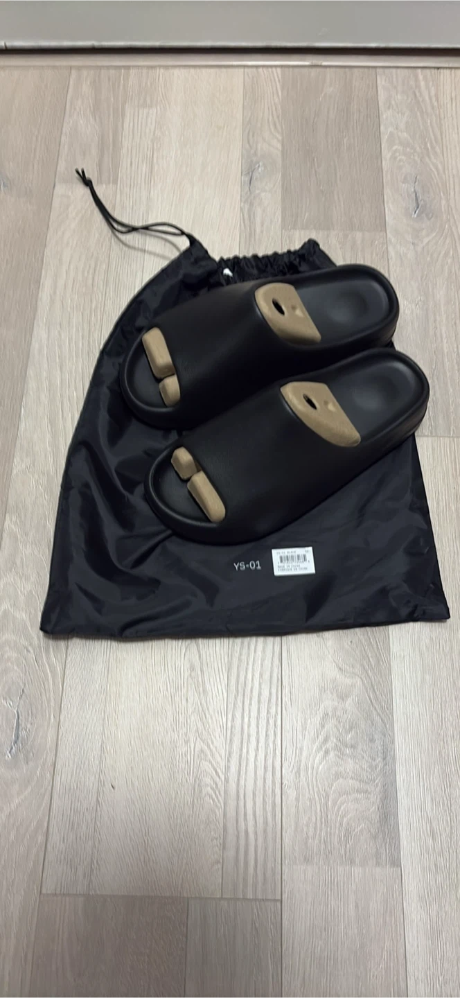 YZY YS-01 Slides - photo 3