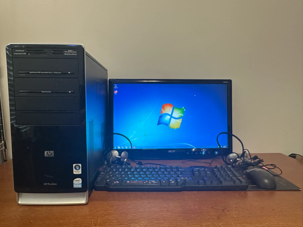 HP Desktop, Monitor, MS Office, speakers, Free Headsets