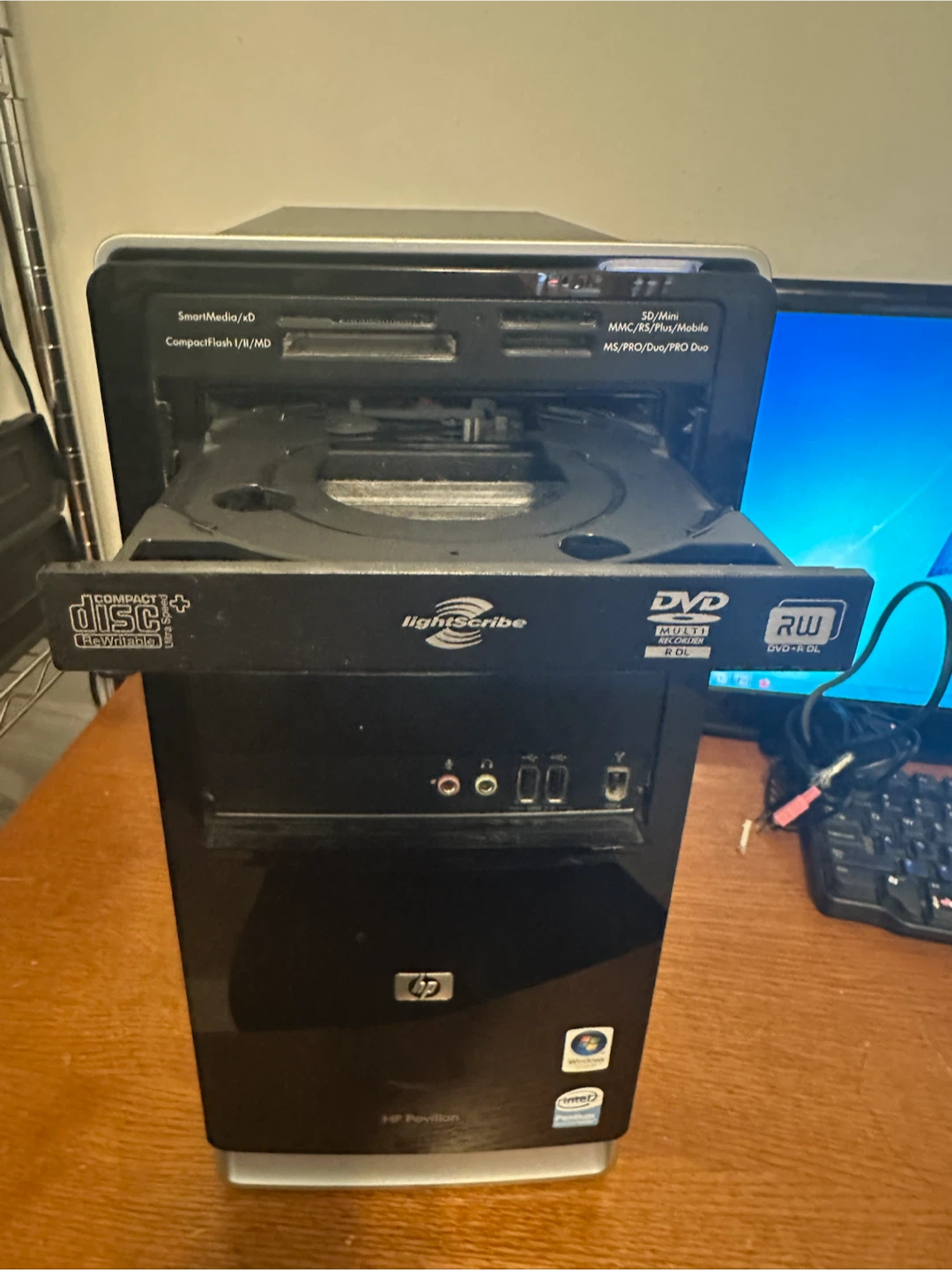 HP Desktop, Monitor, MS Office, speakers, Free Headsets - photo 4