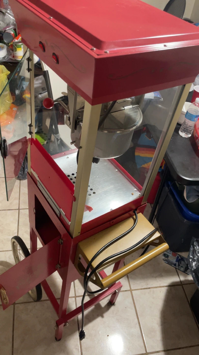 Nostalgia CCP510 Vintage Professional Popcorn Cart - photo 3
