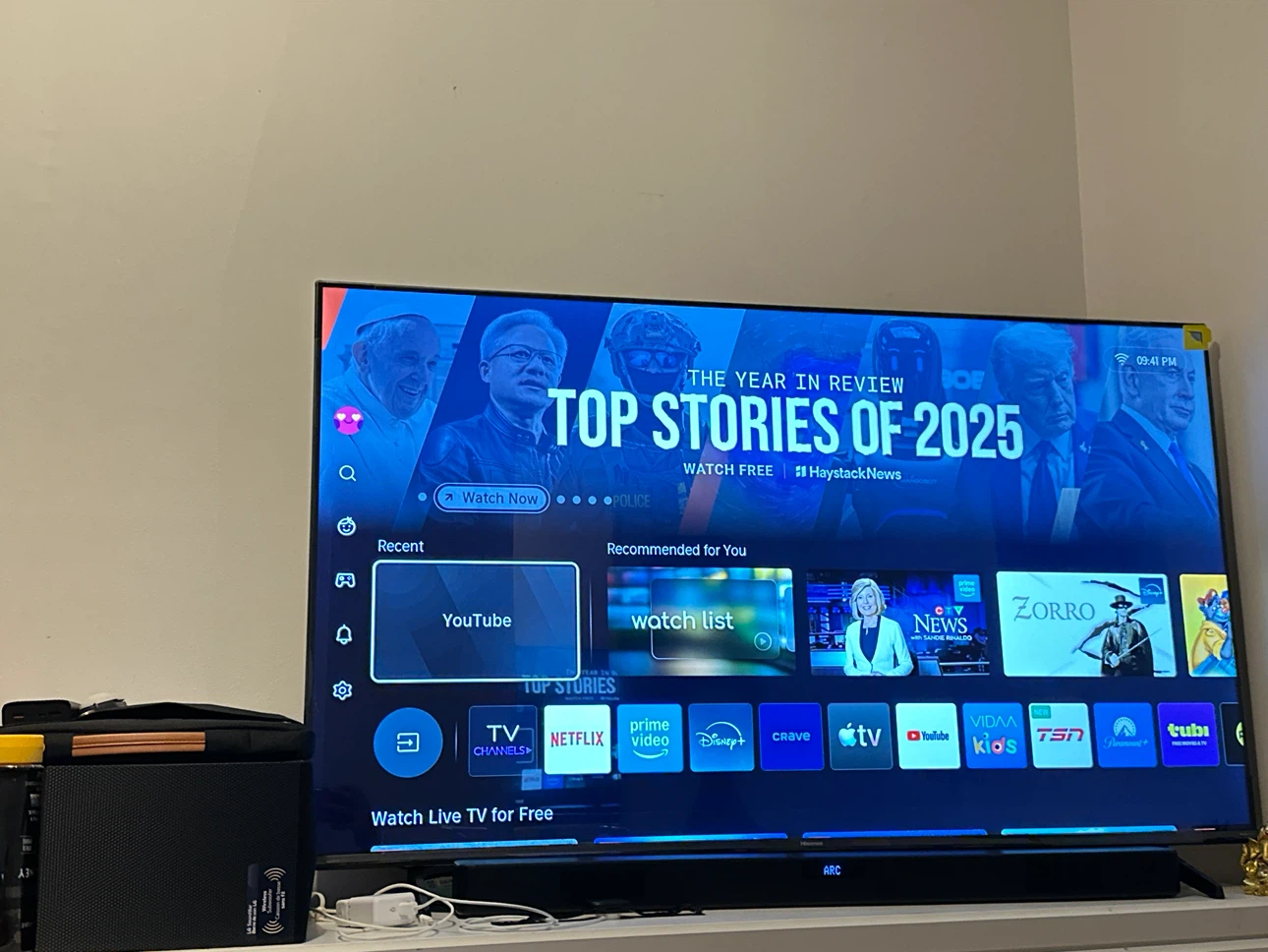 Hisense 55" UHD 4K TV And LG Sound Bar Combo Set