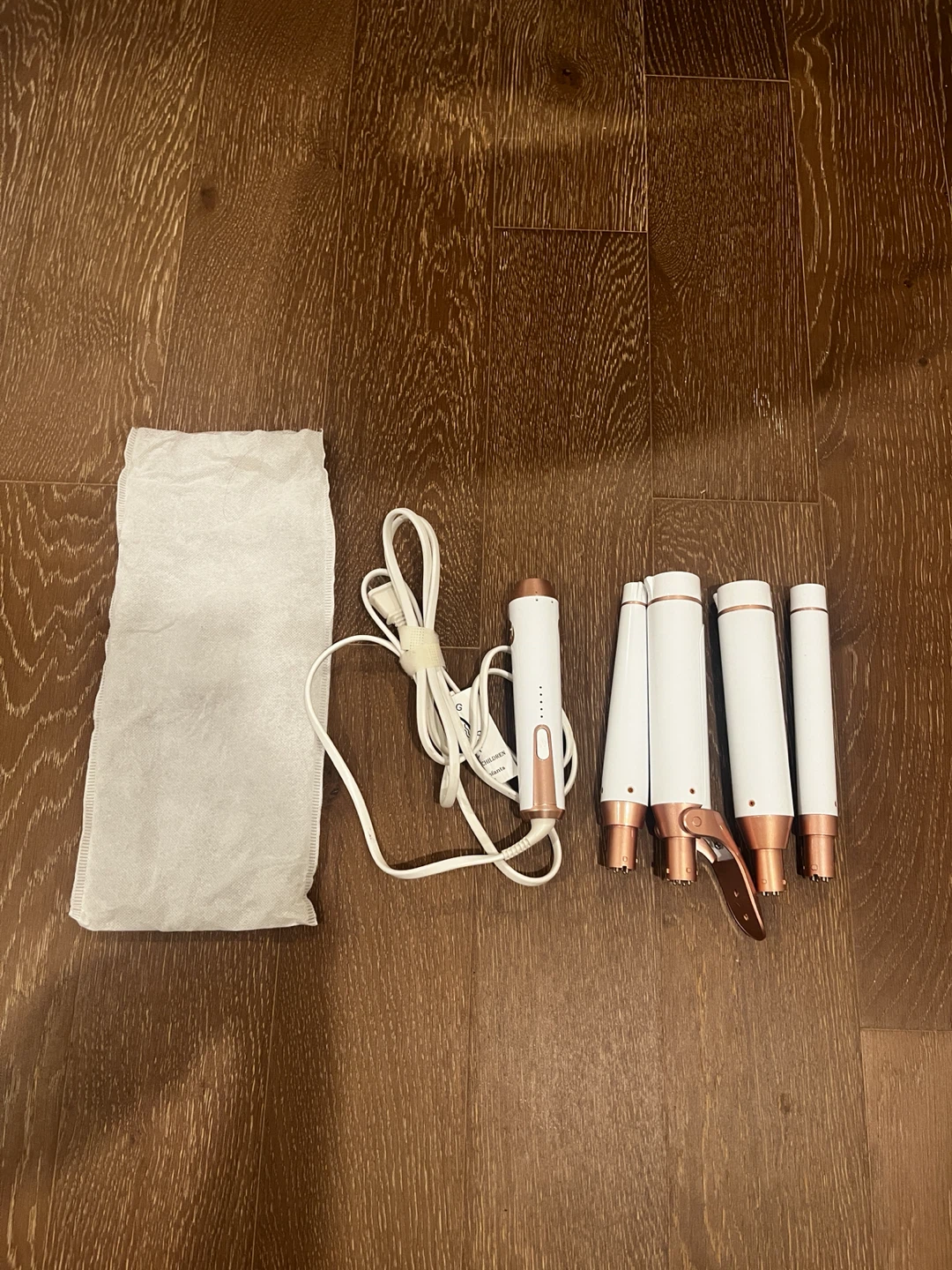 T3 Interchangeable Curling Iron Set - 4 Barrels & Base