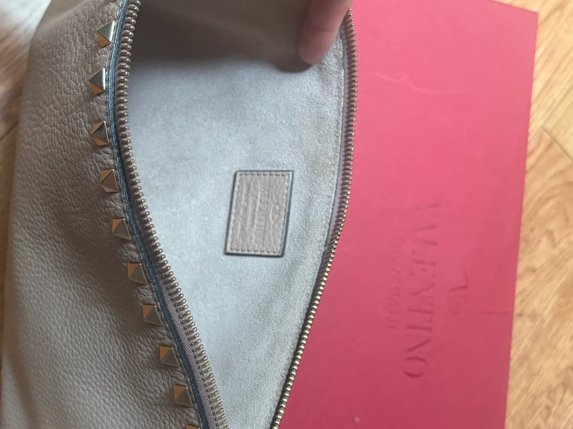 Valentino Garavani Rockstud Clutch Pouch - photo 4