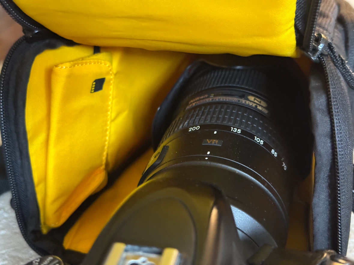 Kata camera bag - perfect for camera with a 70-200mm lens - photo 3