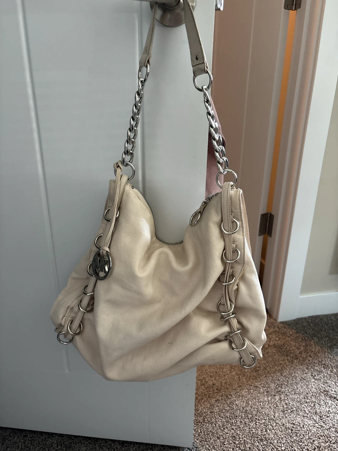 White Michael Kors Shoulder Bag - photo 2