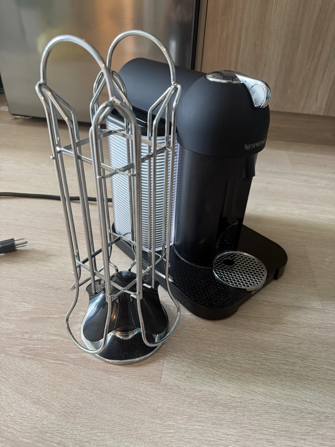 Nespresso vertuo Coffee Machine - photo 3