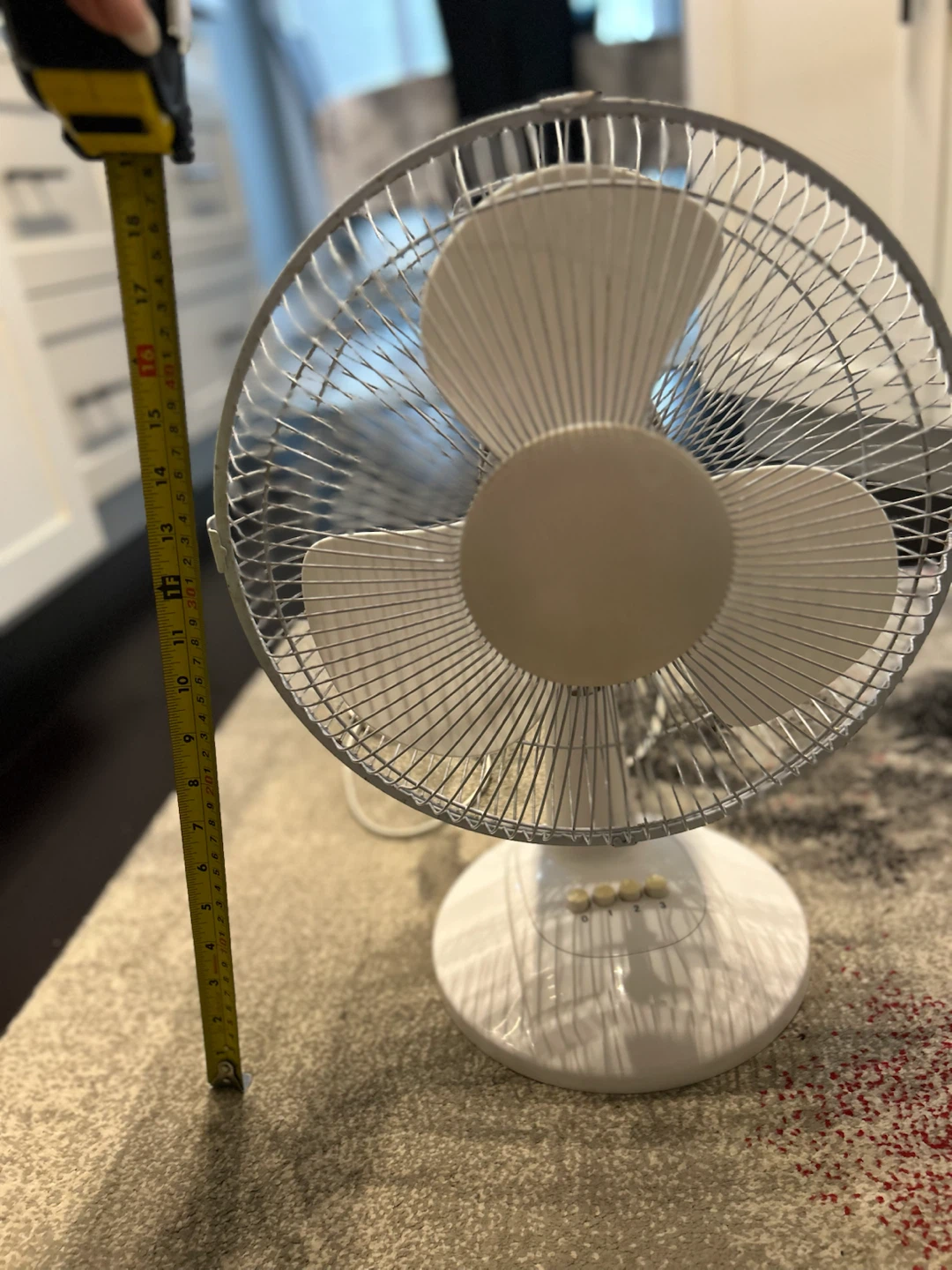 White oscillating Fan - photo 3