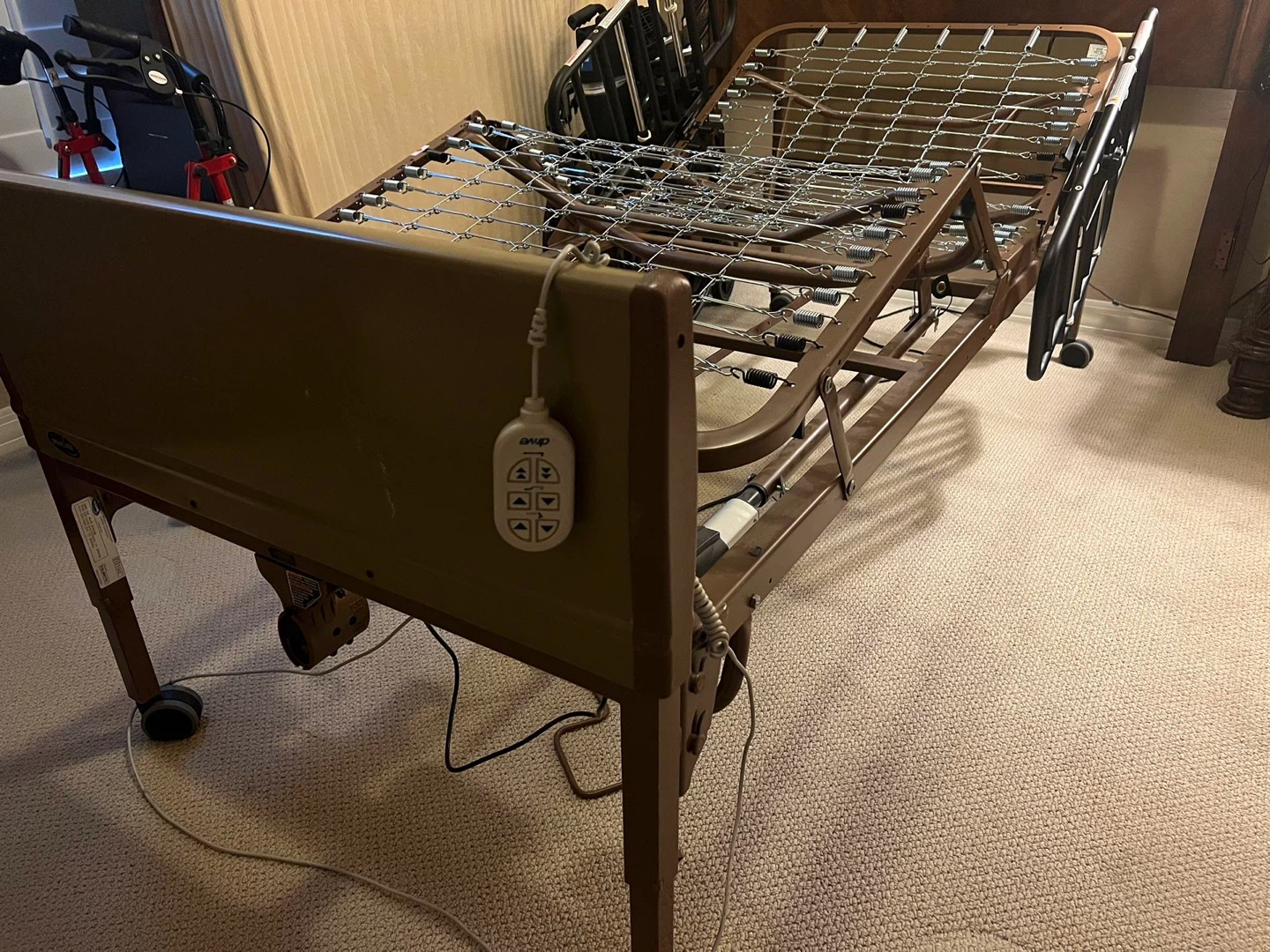 Delivery Avaliable!- Hospital Bed + Mattress for Health Recovery - photo 4