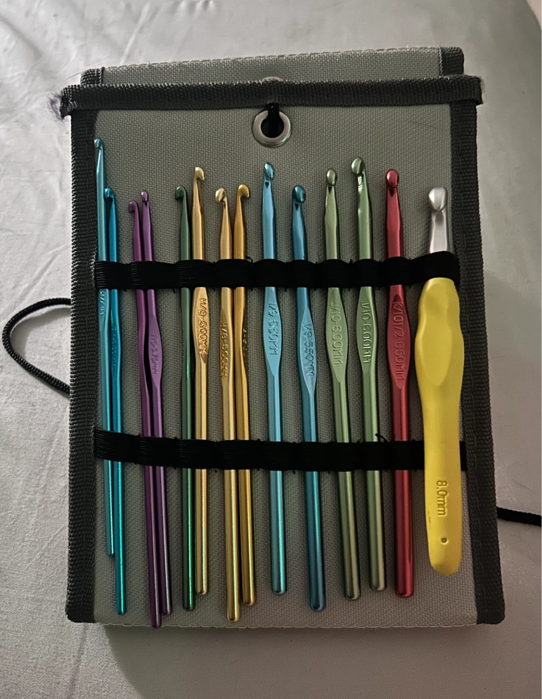 Crochet hooks with case - photo 4